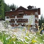 Hotel Gembro 3*