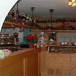 Gembro Hotel 3*