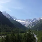 Gembro Hotel