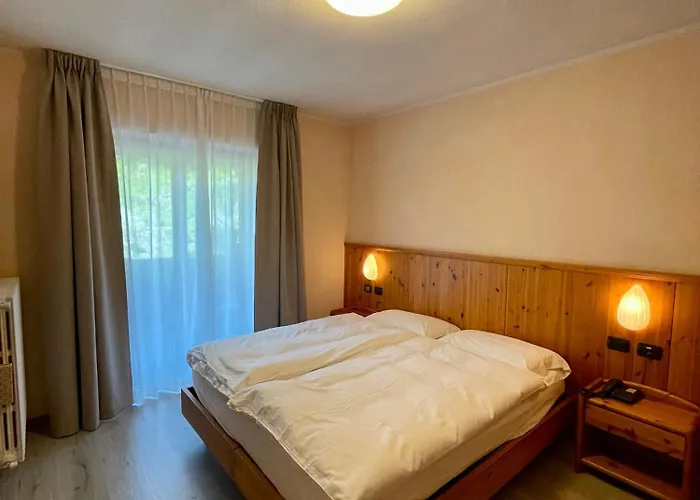 Ξενοδοχείο Gembro 3*
